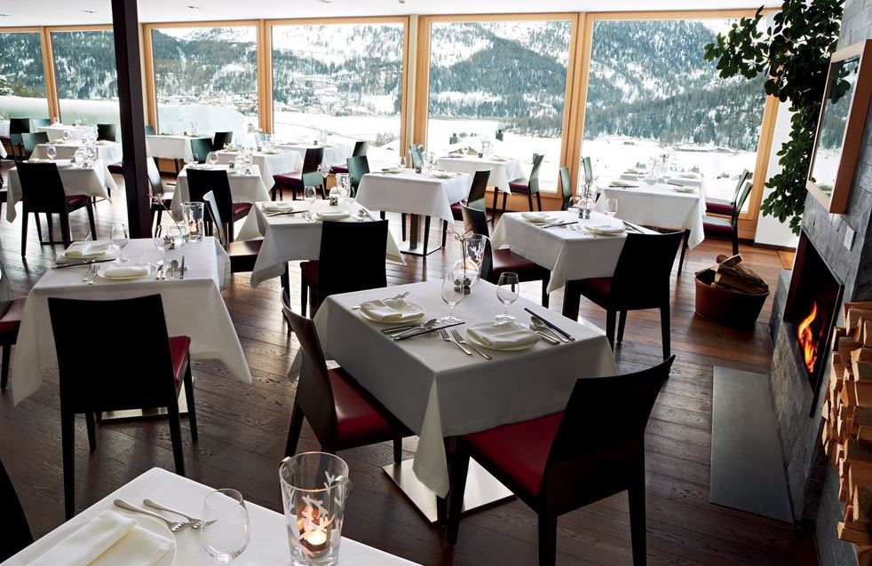 Nira Alpina restaurant.JPG